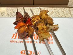 -小董哥烤串·爆汁大油边(故宫店)