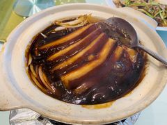 招牌扣卤肉-万龙洲海鲜(大兴绿地缤纷城店)