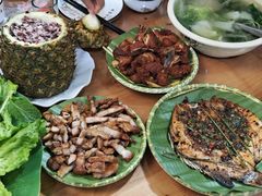 -沐毫傣泐云南菜孔雀宴•手抓饭傣味烧烤(曼听公园店)
