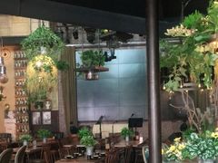 大堂-临界音乐酒馆·小龙虾·江湖菜(华熙LIVE·鱼洞店)
