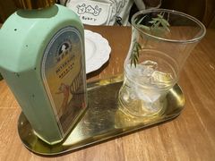 -秘密旅行Bonjour(黑金冠 江南西店)