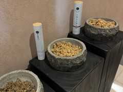 -灸春堂·艾灸·痛症·整脊连锁(之江银泰店)