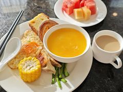 -华凯华美达广场酒店自助餐厅