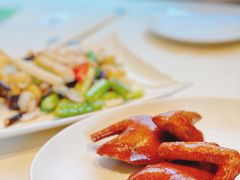 玻璃脆皮乳鸽-利苑酒家(金宝店)