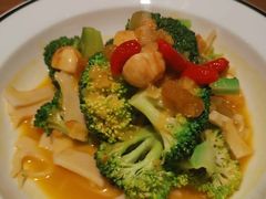 西兰花浸春笋-新太二·鲜料川菜(晶耀前滩店)