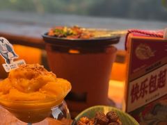 -包整·丝娃娃(一览甲秀楼风景店)