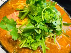 招牌炸酱小锅米线-肥汁米蘭香港米线(长宁来福士店)