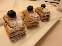 芝士蓝莓拿破仑-利苑酒家(宜安广场店)