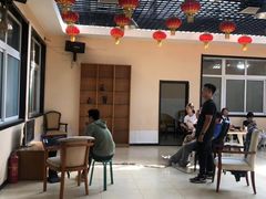 -亲兄弟真人CS团建拓展基地