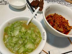 -靓虾二哥长沙地标小龙虾(五一广场店)