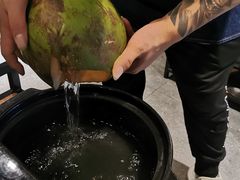 -东椰·海南椰子鸡火锅(朝阳门店)