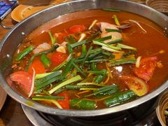 -亮欢寨酸汤鱼(沙冲路店)