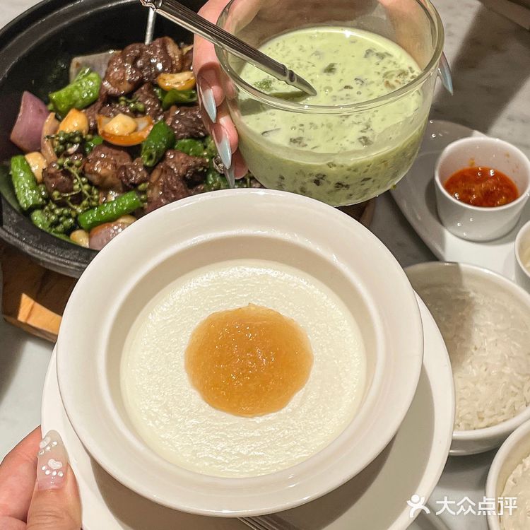 艾特你的饭搭子请你吃 这家店回头客超多想吃你就来