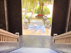 -海南清水湾莱佛士酒店