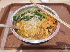 -柳州肥姨妈大骨螺蛳粉(万达中心店)