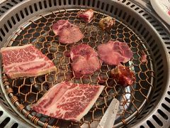 -炙忧烤肉屋(中国铁建广场店)