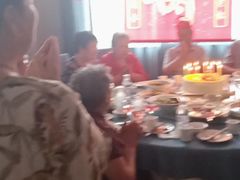 -一家人(南京路店)