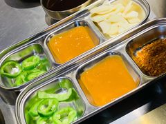 蘸料-本炙炭烤·蒲烧活鳗料理店(金沙洲店)