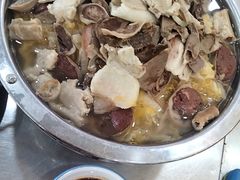 -老码头黑皮肘子锅包肉熏酱水饺(文政街店)