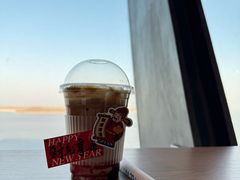 -抱抱地球咖啡馆(国家海洋博物馆店)