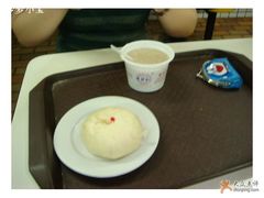 花生汤和叉烧包-黄则和花生汤店
