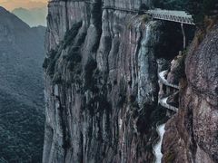 -天姥山