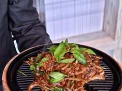 罗勒叶炒手切羊肉-小大董·烤鸭(王府井apm店)
