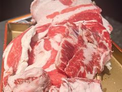 -铭牛烧肉·和牛海鲜自助(高新月牙湖店)