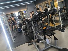 -超鹿运动(五四路恒力城店)