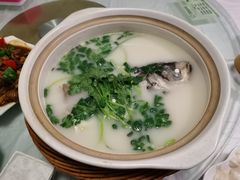 砂锅鱼头汤-鱼水情·农家菜·大鱼头(南山竹海店)