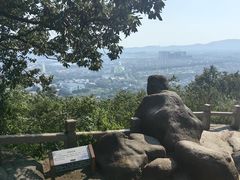 -灵岩山风景区