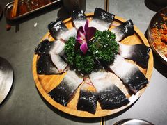 -围炉肉舍丹东海鲜烤肉·烤活鳗(步行街店)