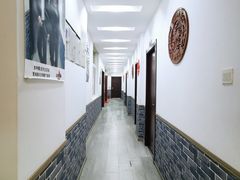 -茸梅路右拐龙虾-农家菜(松江店)