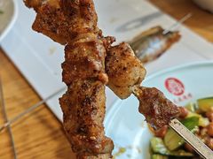 大串内蒙羊肉-天盛海鲜烧烤大排档·本地小海鲜·牟平腿穗子(幸福店)