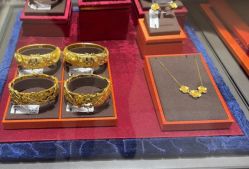 -周生生Chow Sang Sang(新世界店)