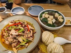 -金莹丸子汤清真(朝外SOHO店)