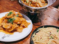 -快乐老家三鲜饺子东北菜(南六中路店)