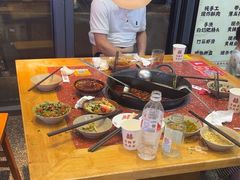 -赵美丽·重庆社区火锅·直营店(火车东站·中豪国际店)