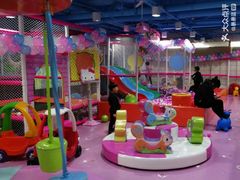 -天伊服装品牌折扣店(拱辰星园店)