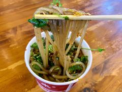 -八一路好吃街(雨田商务大厦店)