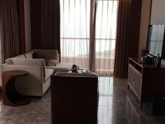 -三亚湾海居铂尔曼度假酒店