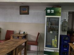 -上海特色小笼店(铁岭路90弄小区店)
