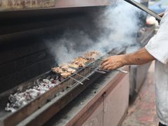 -烤肉小伙烤肉店