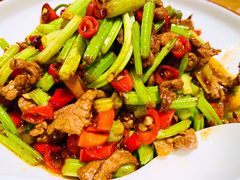 -胡子大厨·超级小炒肉(晶耀前滩店)