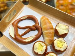 -Dough&Joe团憩(瑞虹天地月亮湾店)