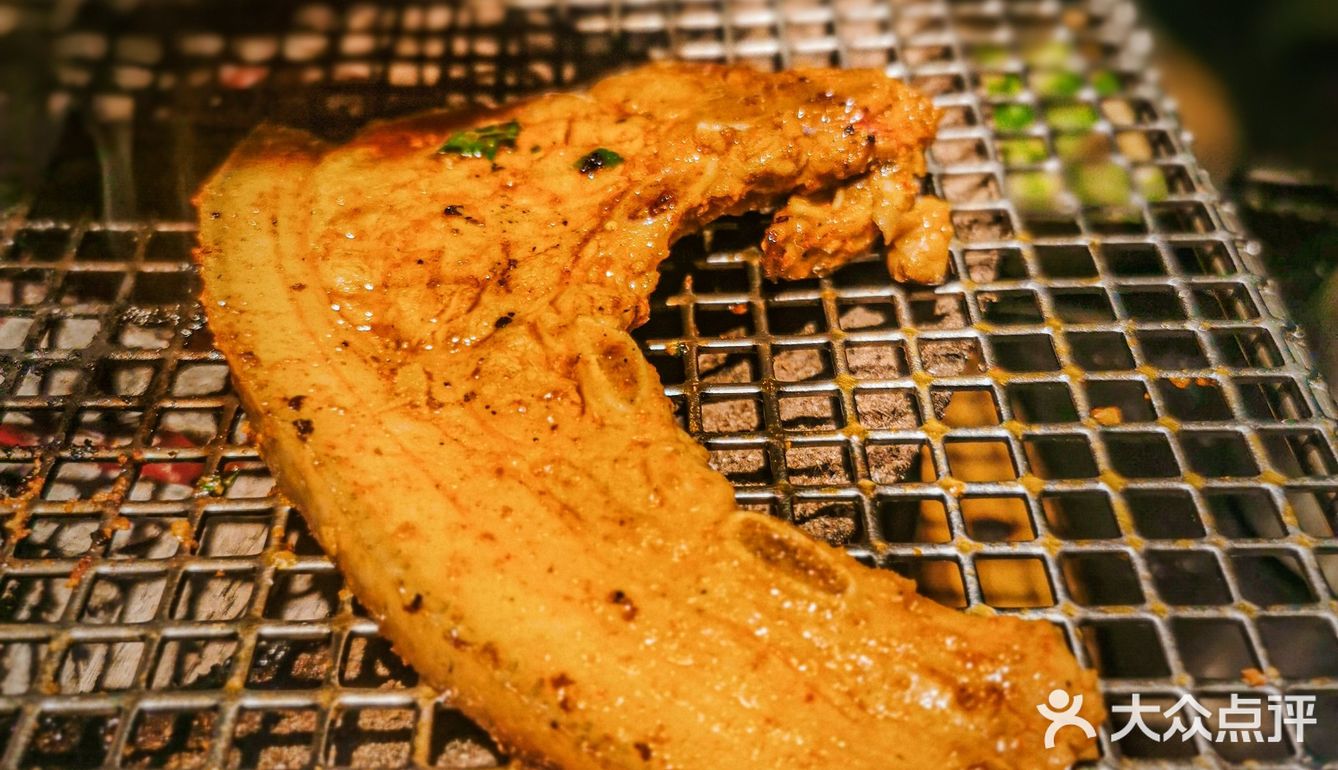 美食❗粮食猪的口感就是不一样[鼓掌]