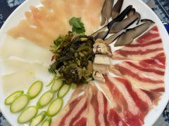 -桥香园过桥米线(国贸店)
