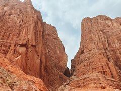 -天山神秘大峡谷