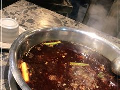 -肖肖酸萝卜鱼火锅(总店)