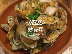 -霄汉牛三鲜湖北砂锅菜(万松园2店)